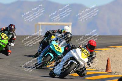 media/Oct-29-2022-CVMA (Sat) [[14c0aa3b66]]/Race 4 500 Supersport-350 Supersport/